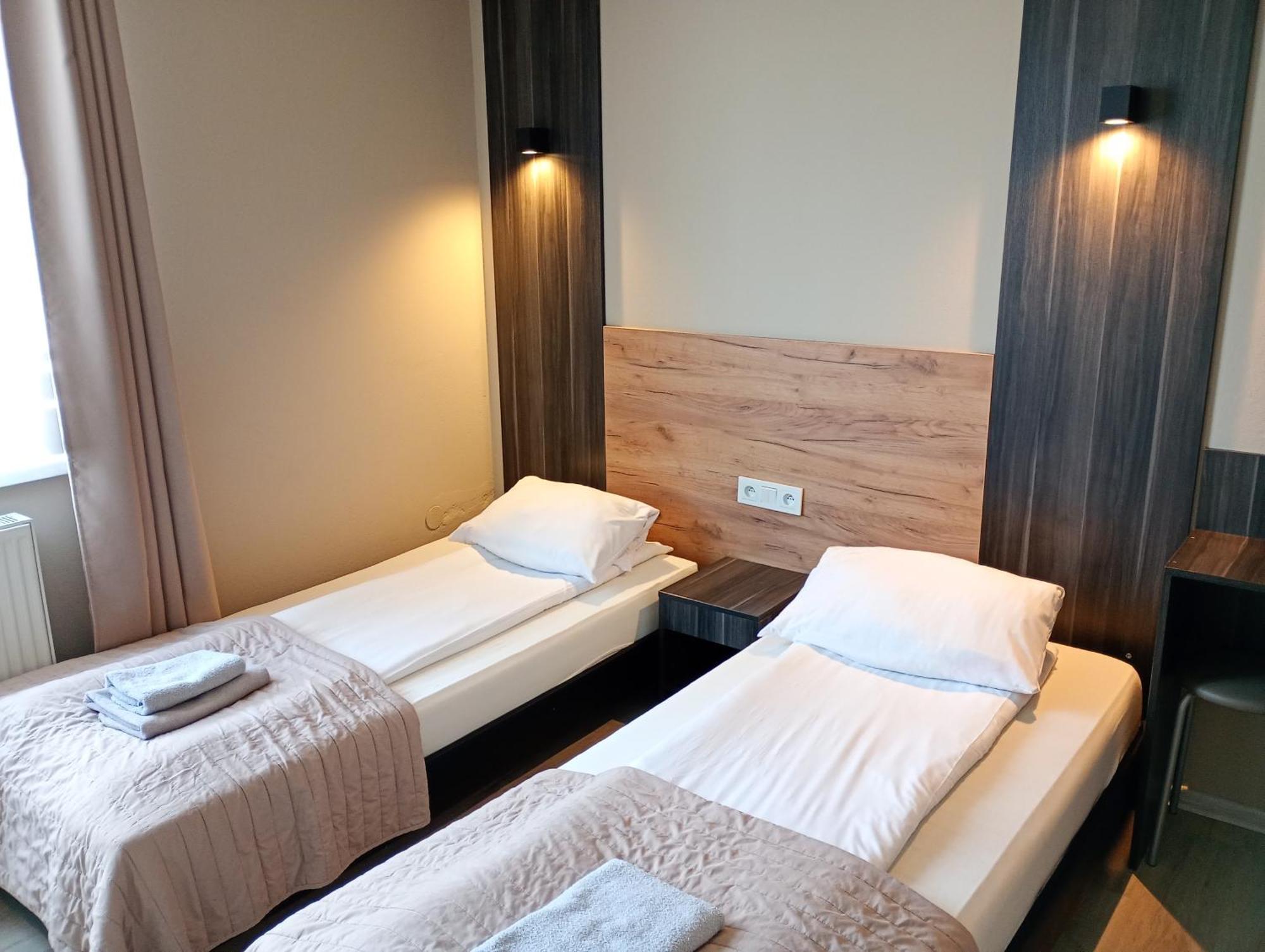 Good Night Noclegi & Strefa Z Sauna I Jacuzzi Ogolnodostepna Lub Na Wylacznosc Czechowice-Dziedzice Exterior foto